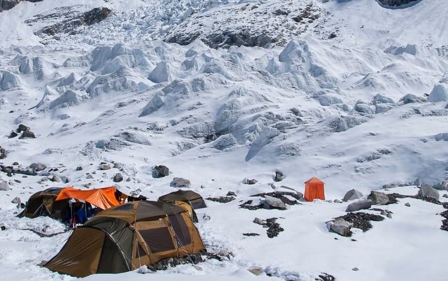 Does It Snow in Nepal? Best Snow Places & Months 2026