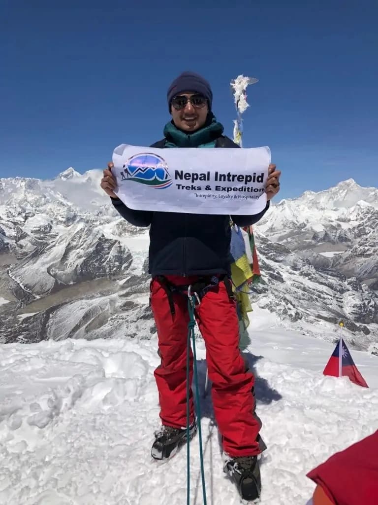 Mera Peak Climbing with Ampu Laptsa Pass