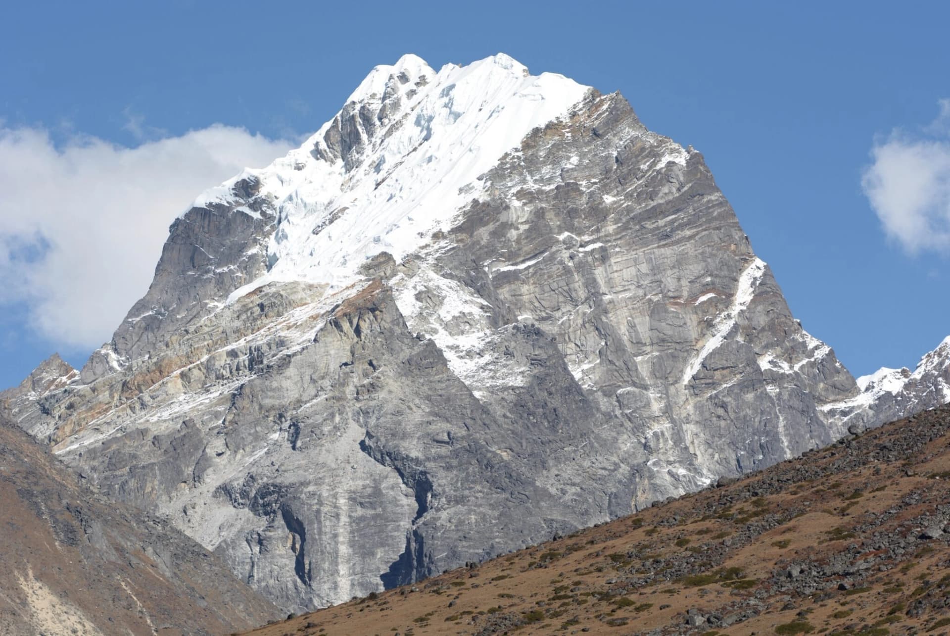 Pisang Peak Climbing